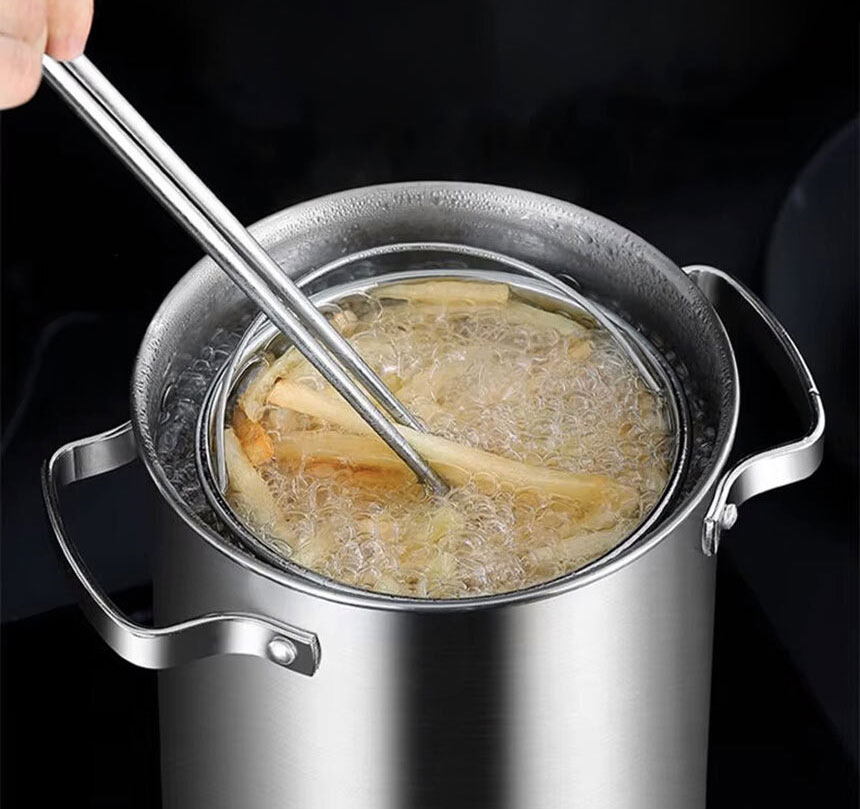 멀티팟 활용 - 면삶기, 오뎅탕, 야채 데치기 등 다양한 요리